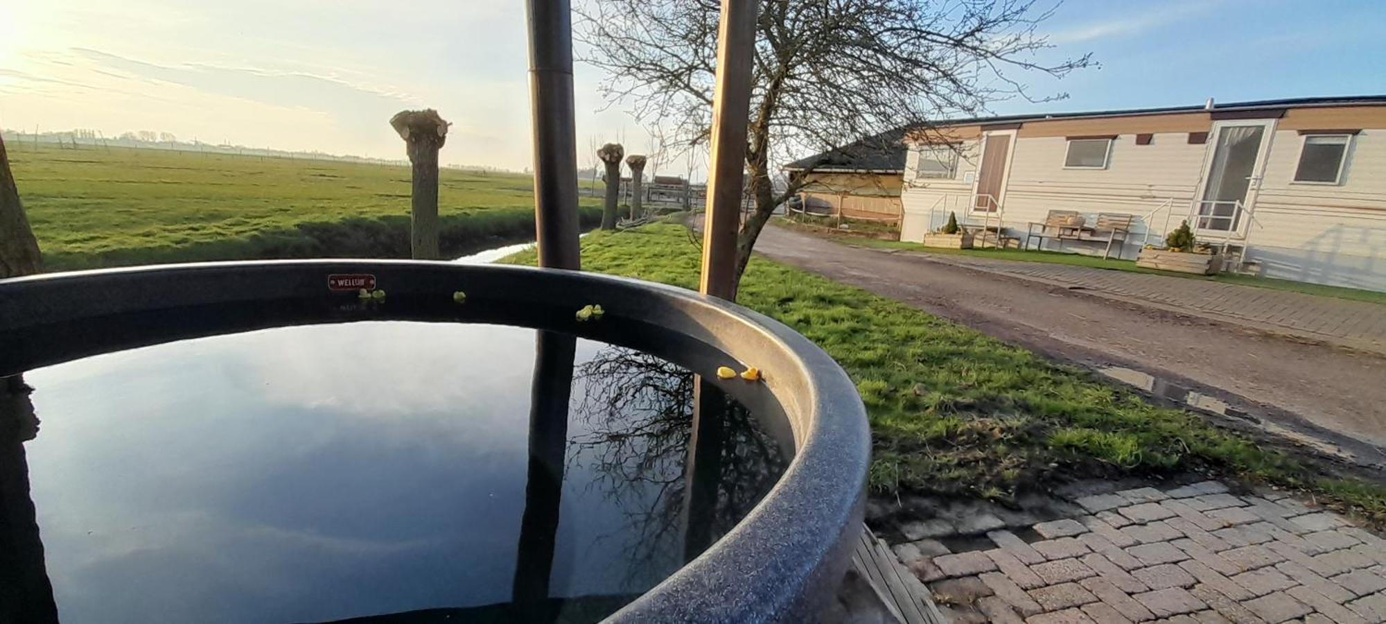 Stacaravan Op De Paardenboerderij Sneek Ngoại thất bức ảnh